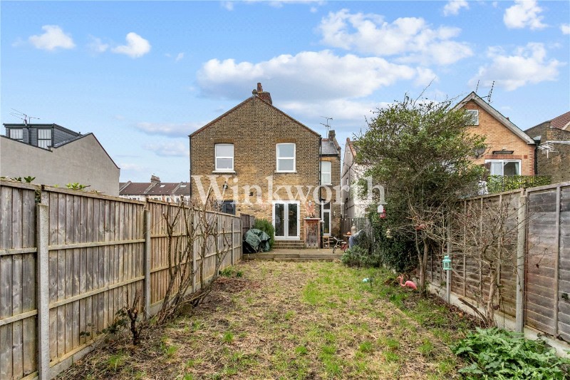 Whittington Road, London, N22