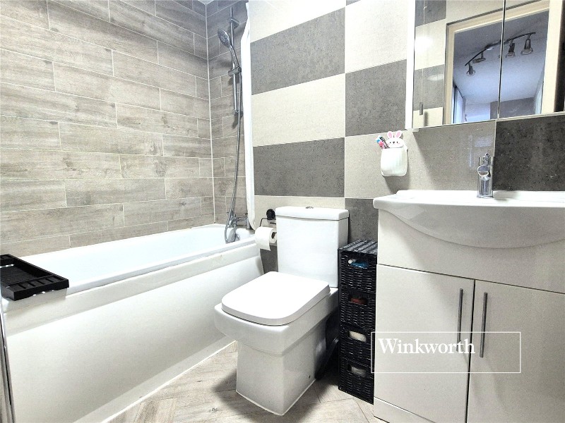 Leicester Road, New Barnet, EN5