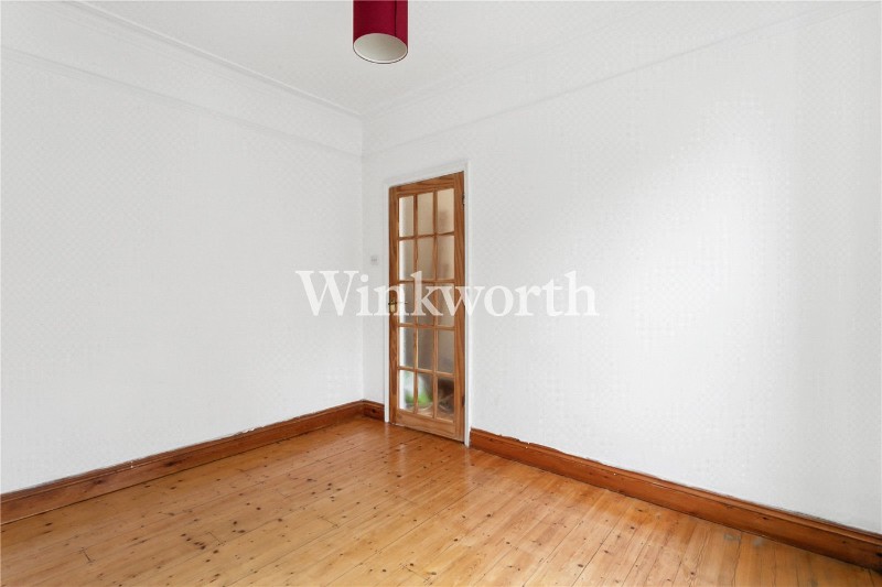 Eleanor Road, London, N11