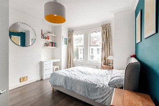 West Gardens, London, SW17