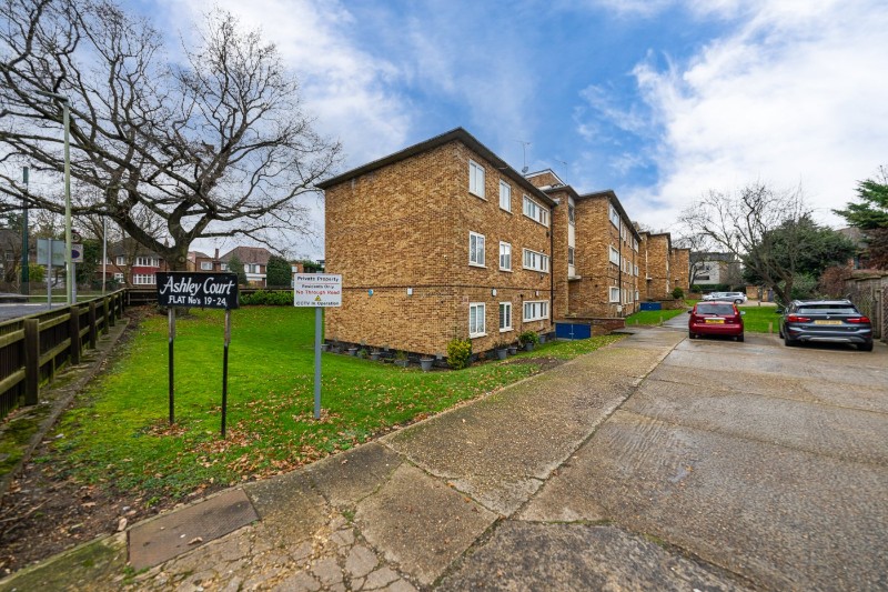 Ashley Court, Great North Way, Hendon, NW4
