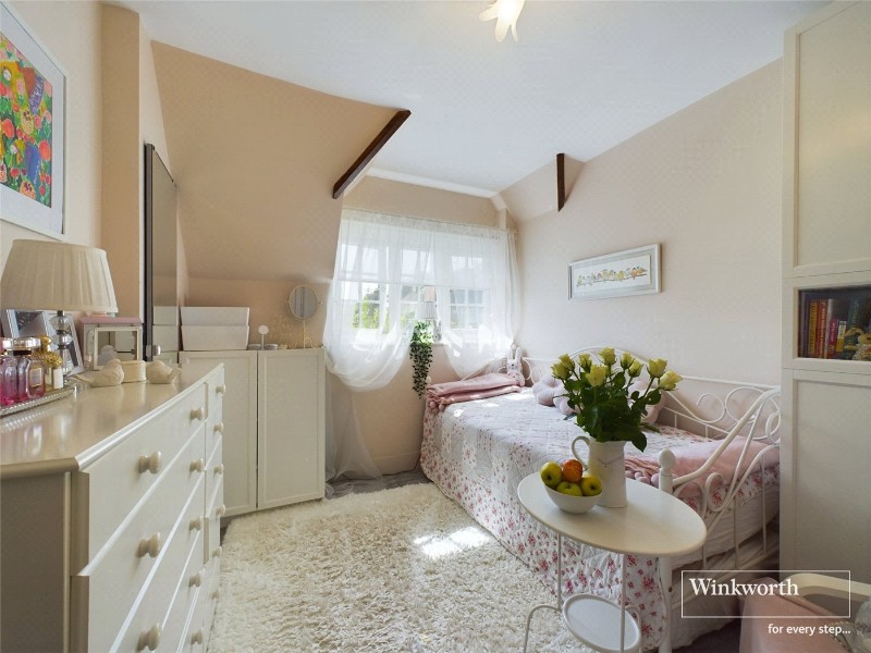 Roe End, Kingsbury, London, NW9