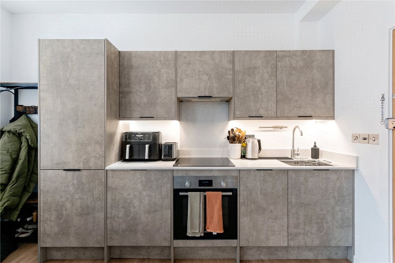 Kingston Road, London, SW20