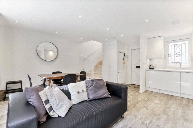 Shrewsbury Mews, London, W2