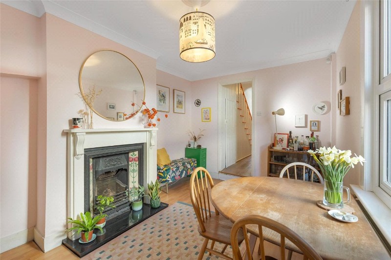 Holmesdale Road, London, SE25