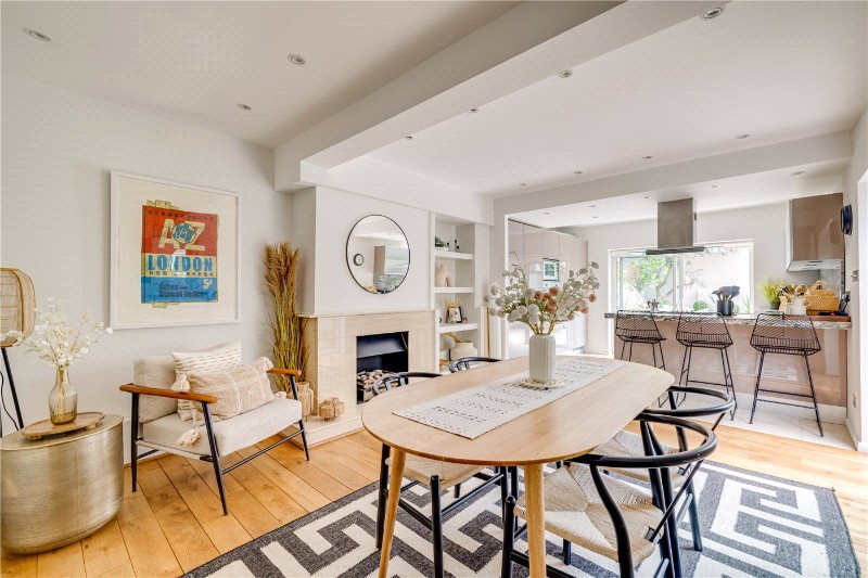 Bovingdon Road, London, SW6
