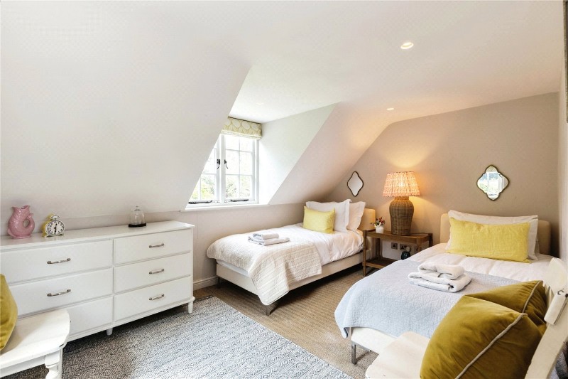 Cowley, Cheltenham, Gloucestershire, GL53