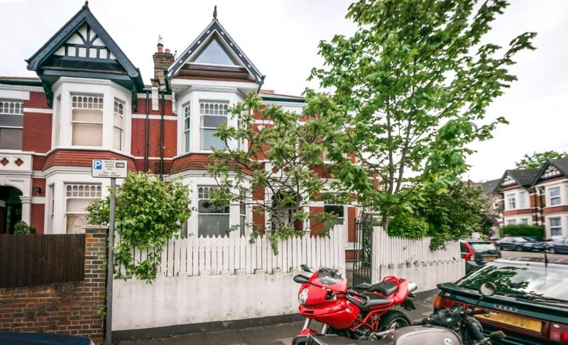 Sellons Avenue, London, NW10