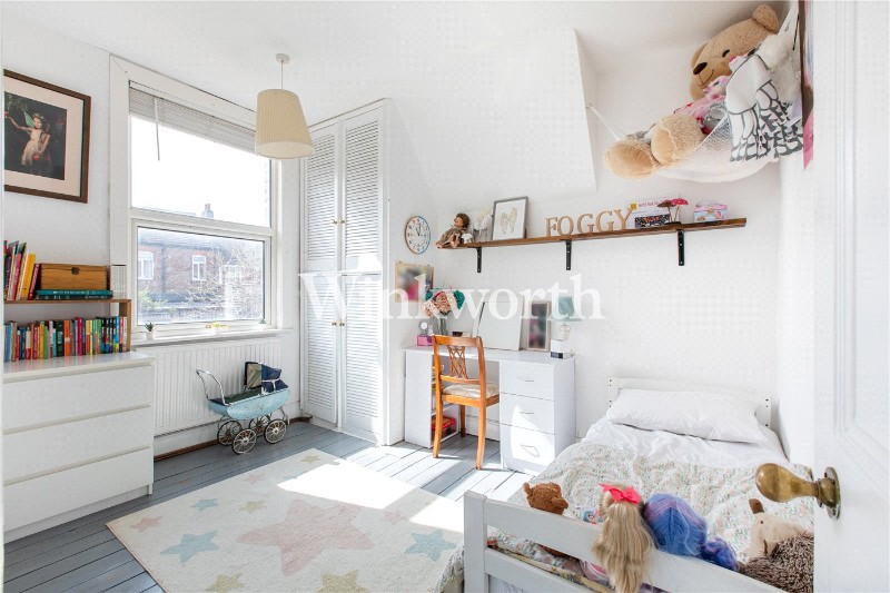 Princes Avenue, London, N13