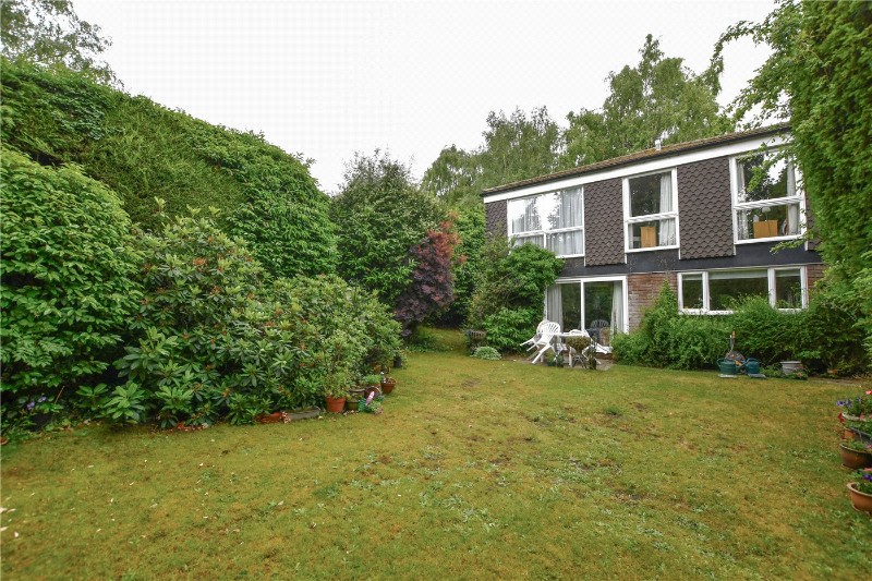 Barkhart Gardens, Wokingham, Berkshire, RG40