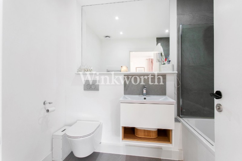 Brownlow Road, London, N11
