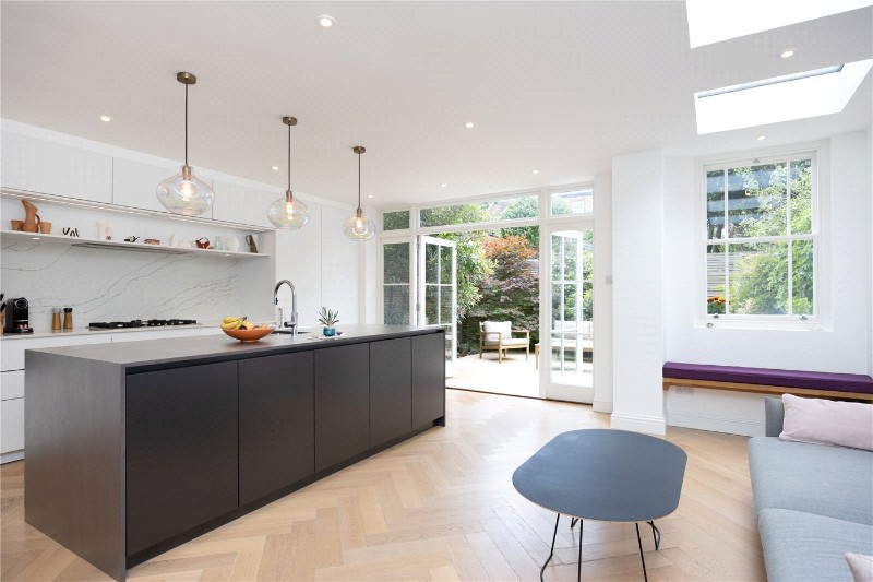 Coalecroft Road, London, SW15