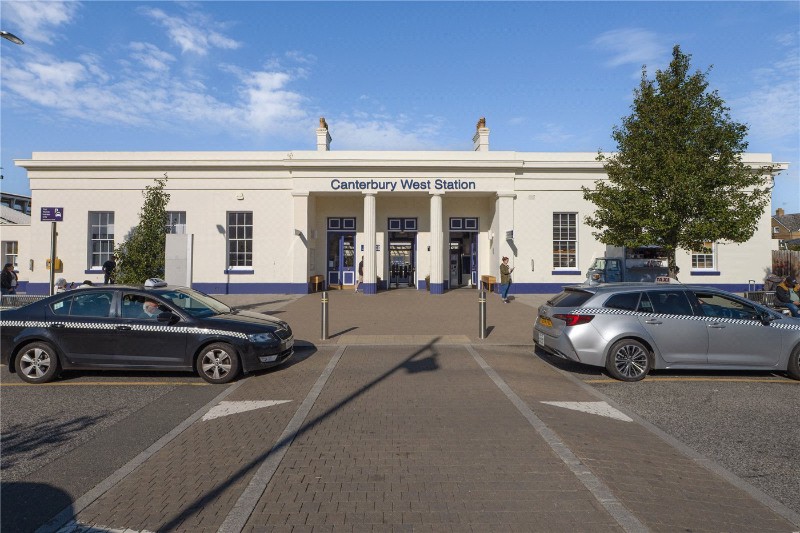Station Road West, Canterbury, Kent, CT2