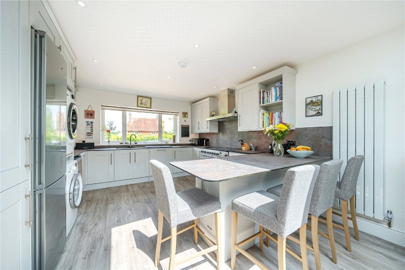 Station Road, Bentley, Farnham, Hampshire, GU10