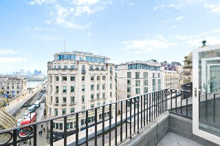 Strand, London, WC2R