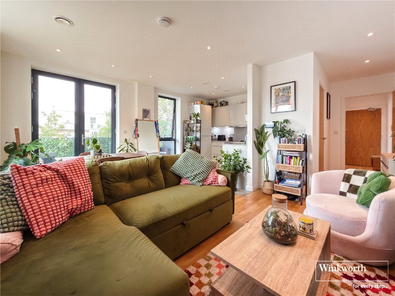 Station Approach, Ruislip, HA4