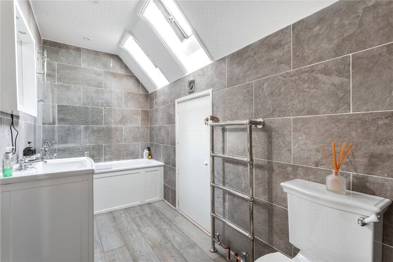 Kirkstall Road, London, SW2