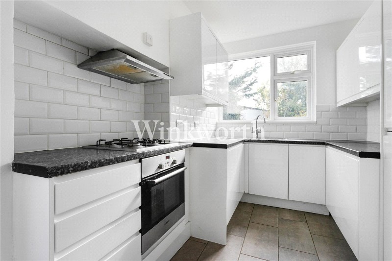 Corri Avenue, London, N14