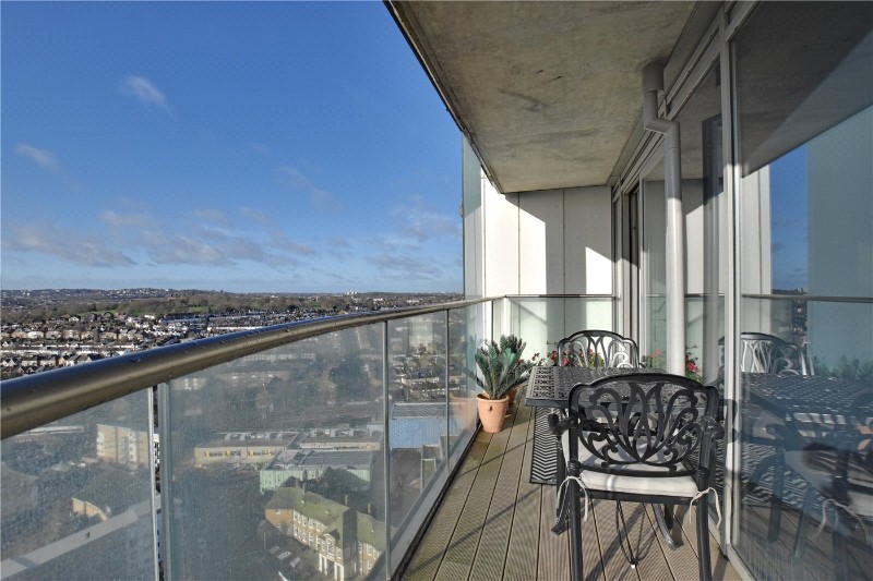 Cornmill Lane, Lewisham, London, SE13