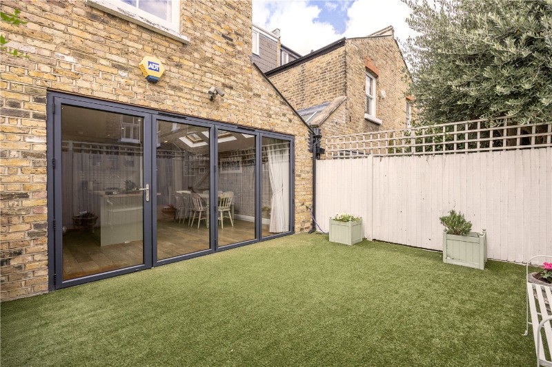 Roskell Road, London, SW15