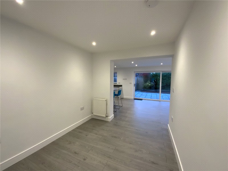 Willis Close, Great Bedwyn, Marlborough, Wiltshire, SN8