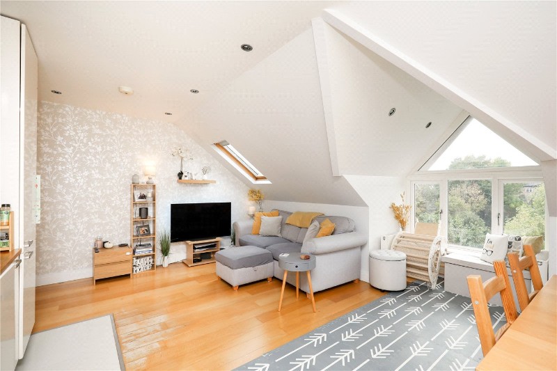 Freeland Road, London, W5