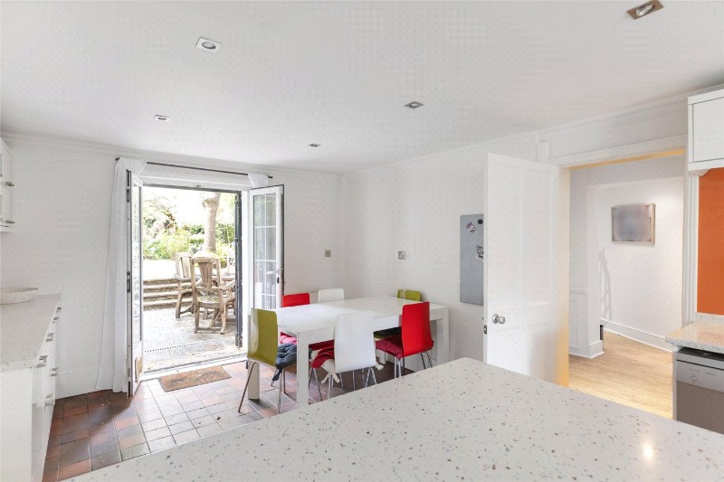 Stockwell Park Road, London, SW9