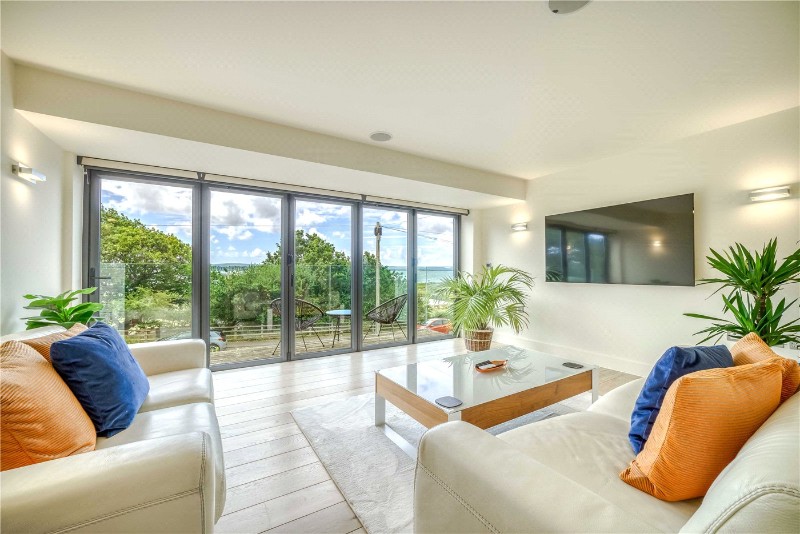 Whitecliff Road, Poole, BH14
