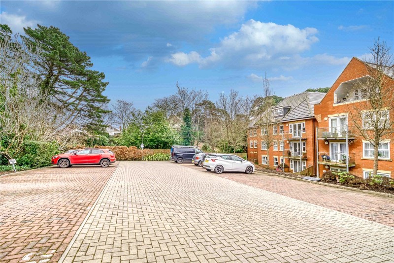 Bournemouth Road, Lower Parkstone, Poole, BH14