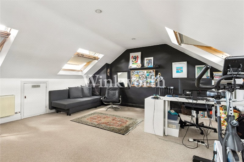 Hazelwood Lane, London, N13