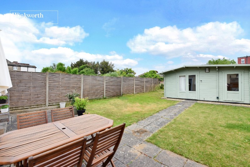 Oaks Avenue, Worcester Park, KT4