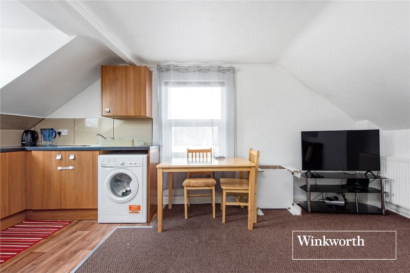 Station Road, Finchley, London, N3