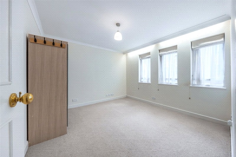 Spencer Walk, London, NW3