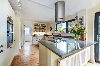 Deane Down Drove, Littleton, Winchester, Hampshire, SO22