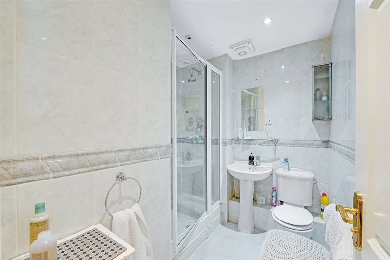 Newholme Court, 89A Oatlands Drive, Weybridge, KT13