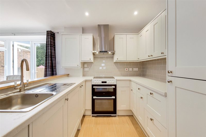 Elmbridge Avenue, Surbiton, KT5