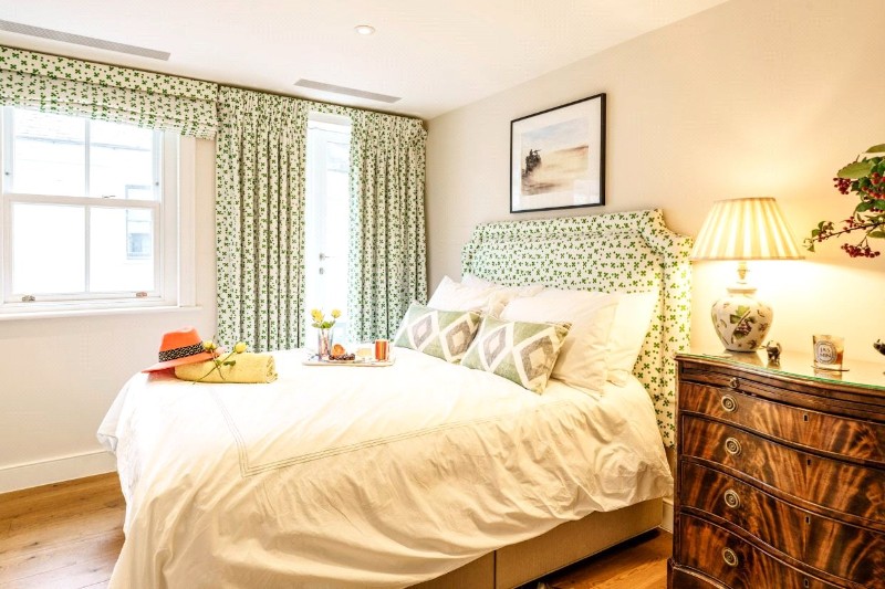 Codrington Mews, London, W11