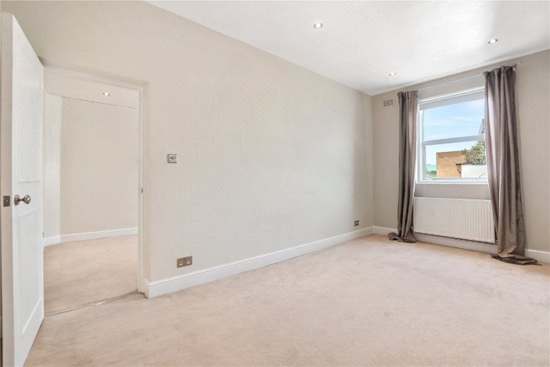 Kilburn Lane, London, W10