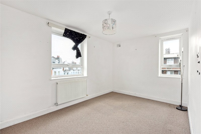 Clissold Crescent, London, N16