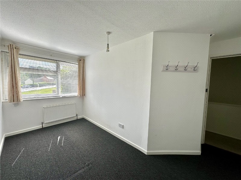 Barrie Road, Farnham, Surrey, GU9