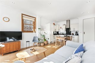 Boundary Road, London, N22