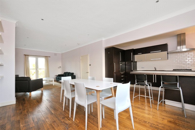 Ormiston Grove, London, W12