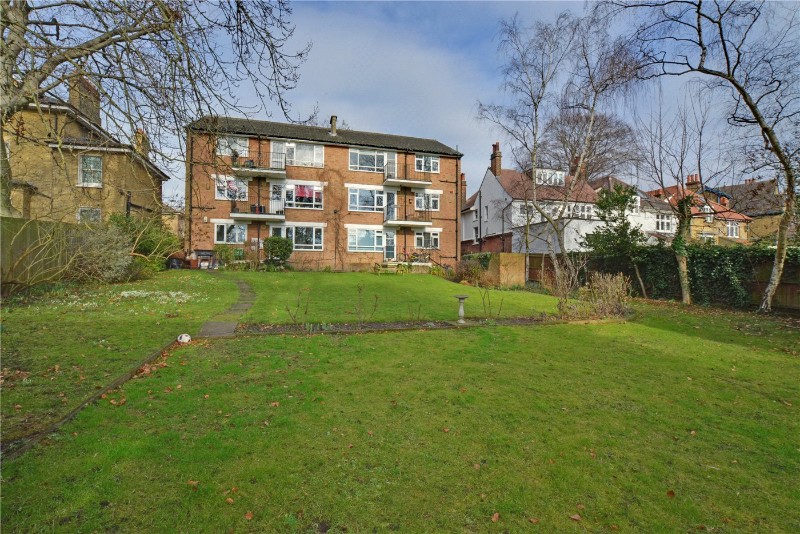 Oakcroft Road, London, SE13