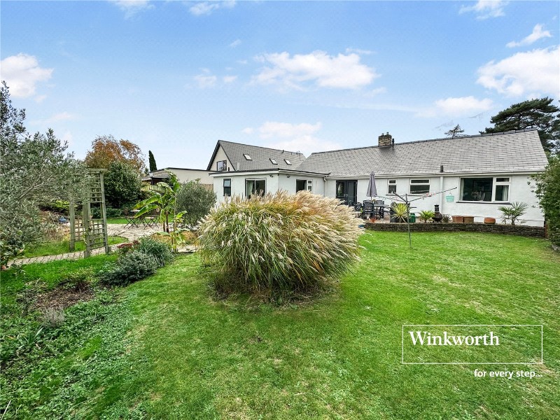 Winnards Close, West Parley, Ferndown, Dorset, BH22