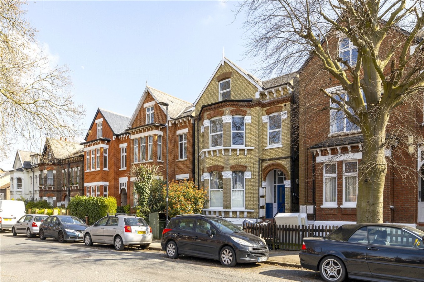 3 bedroom property for sale in Henry Tate Mews, London, SW16 £795,000
