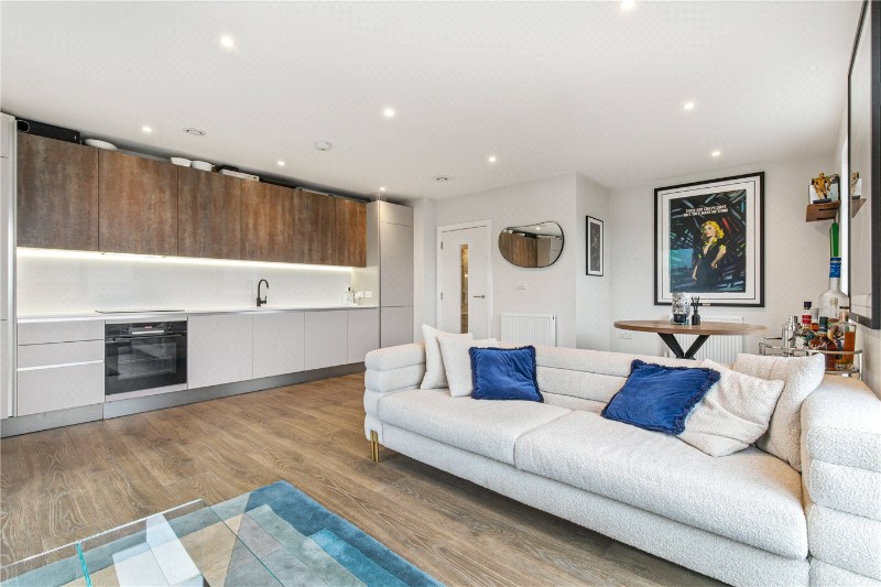 Chatfield Road, London, SW11