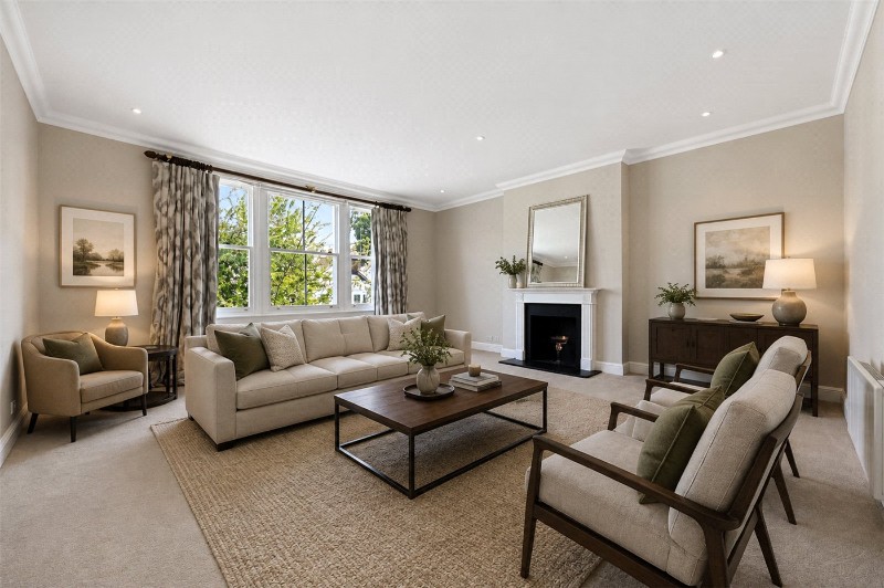 Palace Gardens Terrace, Kensington, London, W8