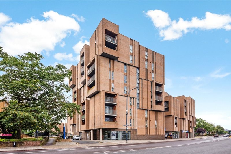 Bromley Road, London, SE6