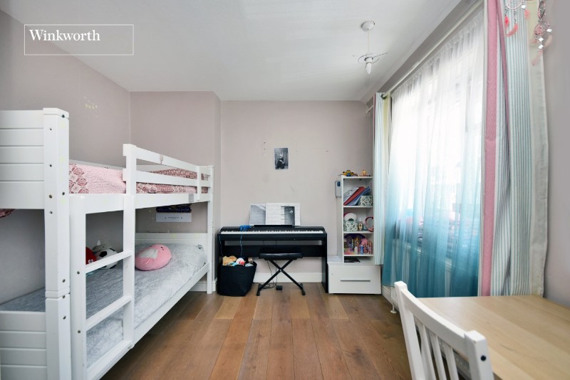 Peterborough Road, Carshalton, SM5