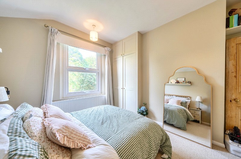 Ommaney Road, London, SE14